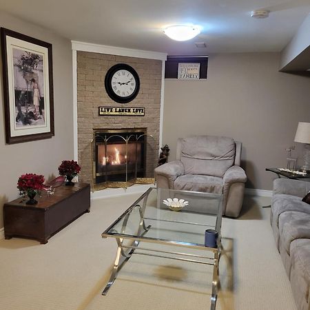 Cozy Suite With Hot Tub & Highspeed Internet グリムスビー エクステリア 写真
